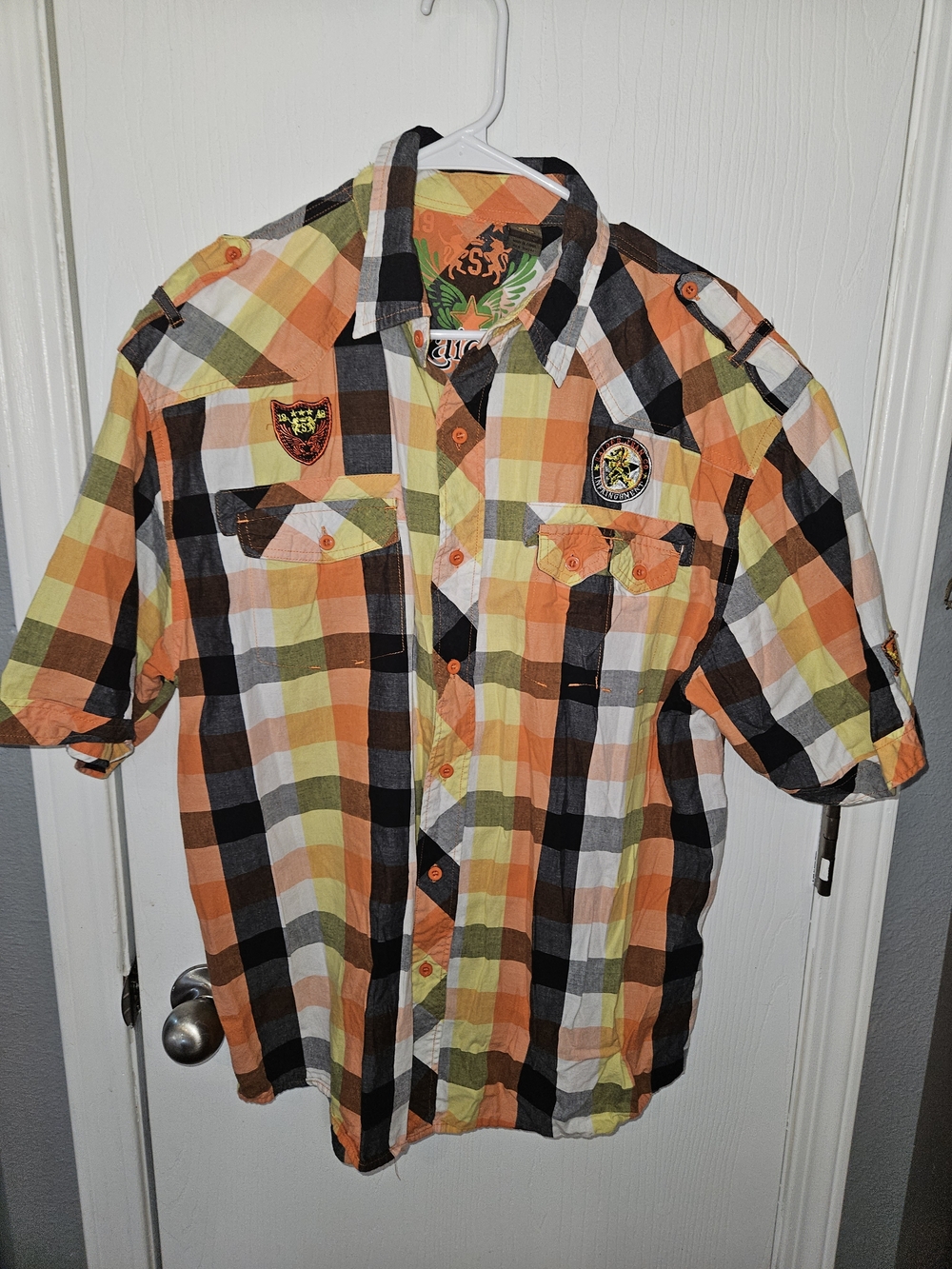 Men's Orange Plaid Short-Sleeve Button-Up Shirt